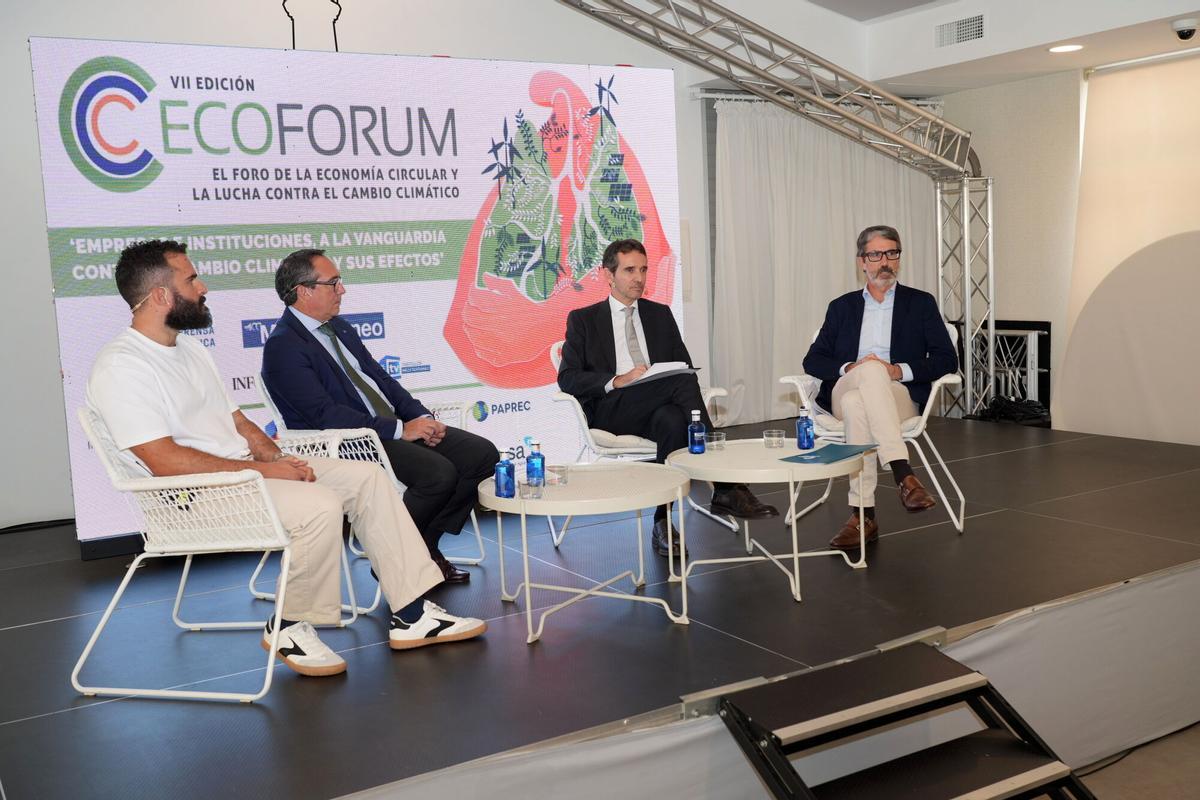 Mesa redonda sobre transporte y sostenibilidad.