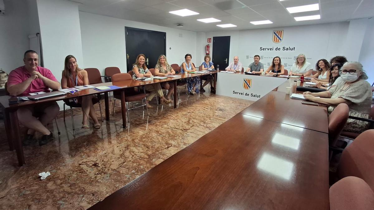 Imágen de la Comisión de Seguimiento del Plan de Igualdad del Servicio de Salud de las Illes Balears durante la aprobación de nuevo Protocolo de Prevención