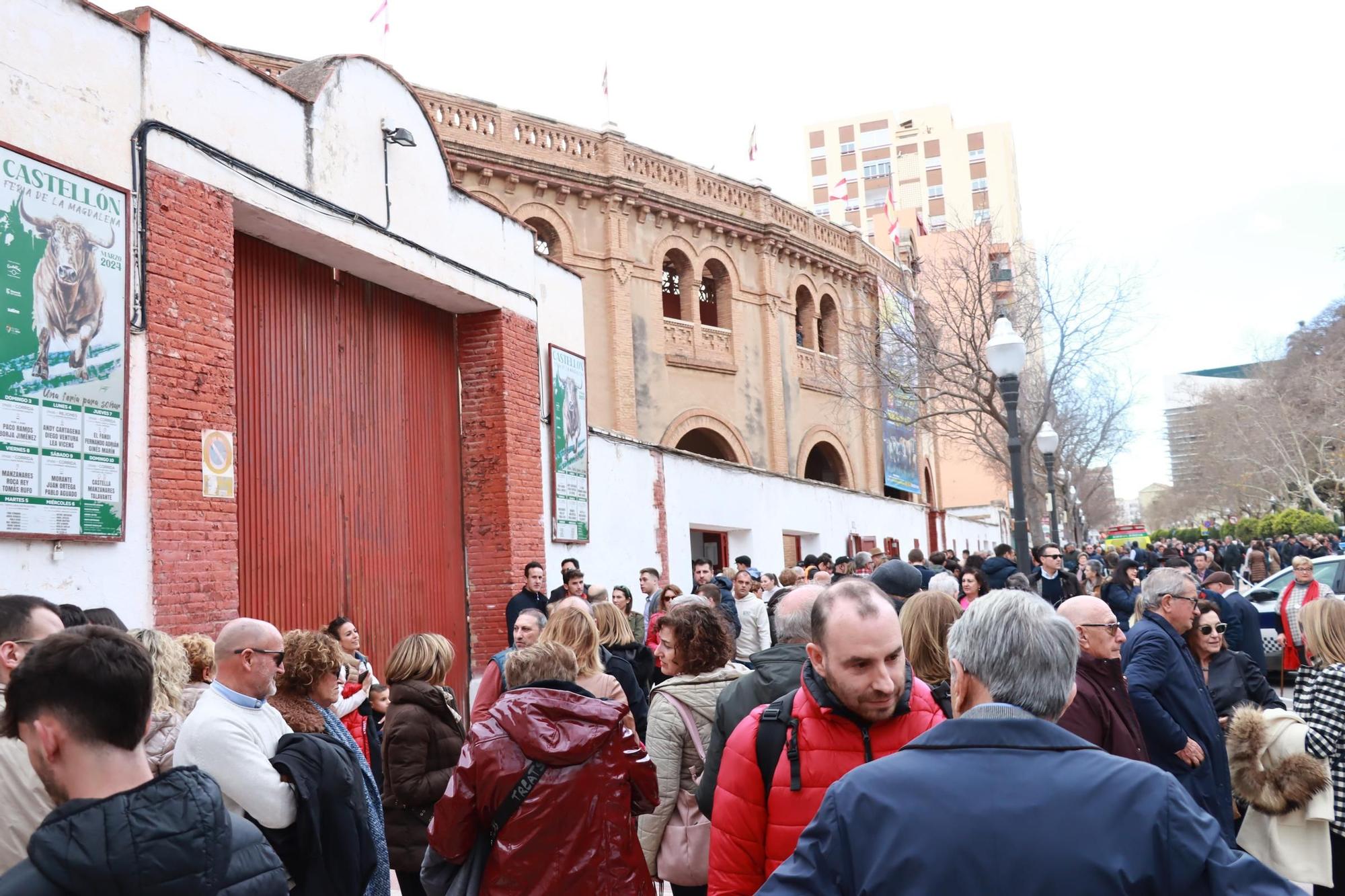 Las imágenes de la última jornada taurina de la feria de Magdalena