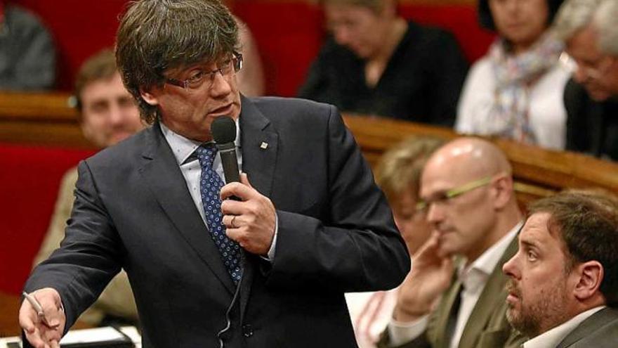 El President de la Generalitat, Carles Puigdemont, ahir al Parlament