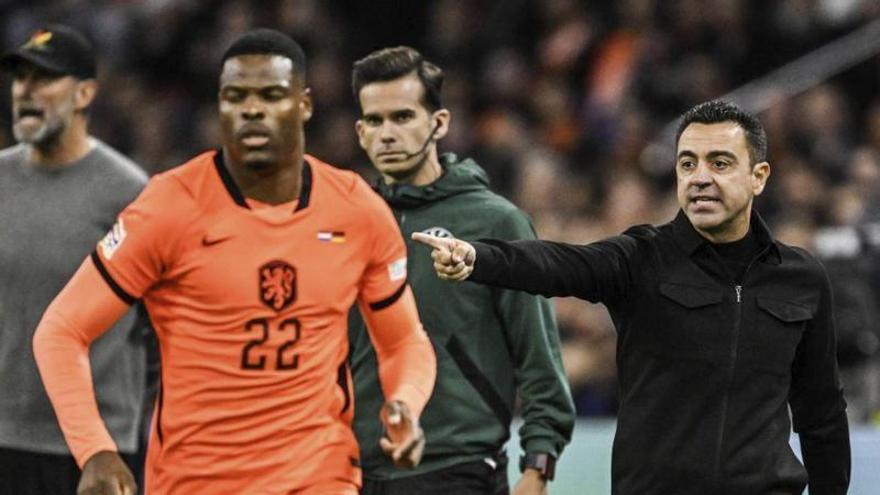 Photo: elperiodico.cat Xavi Hernández Debuts as Netherlands Coach with 1-1 Draw Against Klopp's Germany