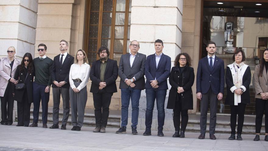 Minuto de silencio en honor a Arturo Torró en Gandia.