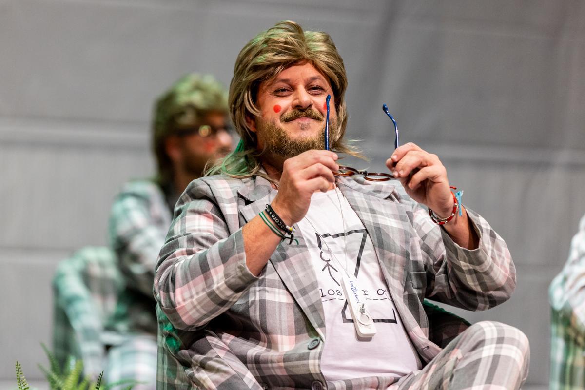 Murga 'Los psico-zi' en su pase de preliminares.