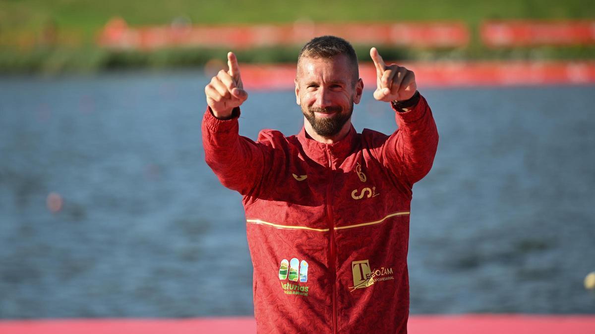 Carlos Arévalo festeja la medalla de bronce en Poznan