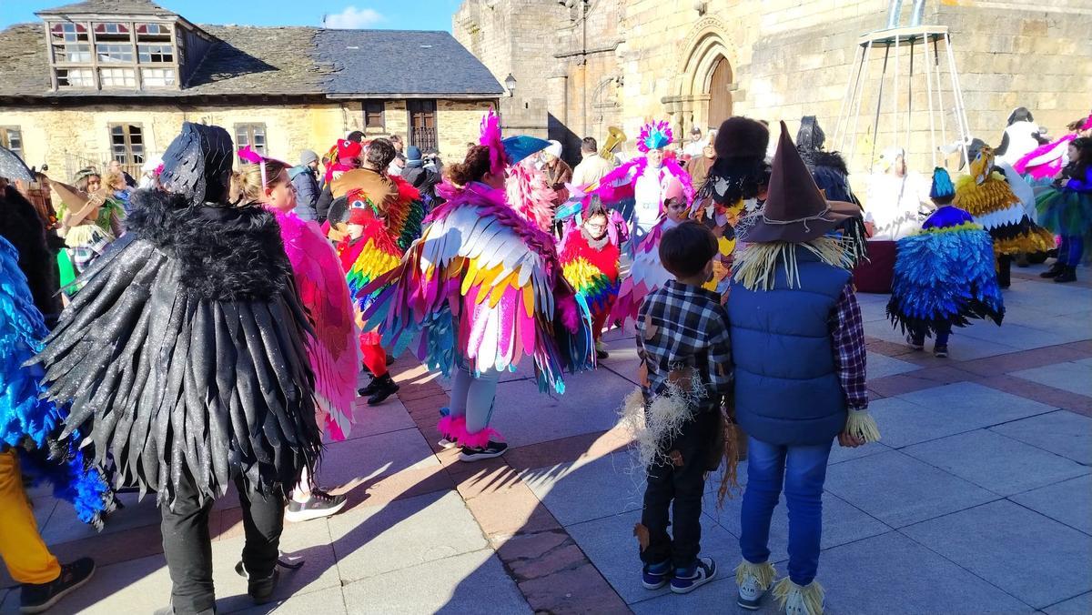 El Cordel Sanabrés anima el carnaval en Puebla de Sanabria El Cordel Sanabrés anima el carnaval en Puebla de Sanabria