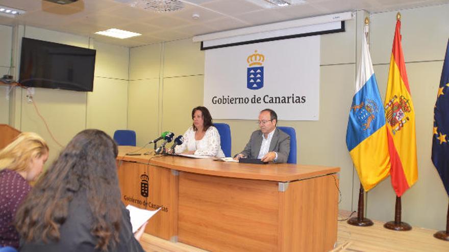 Soledad Monzón y Juan Rafael Bailón durante la rueda de prensa.