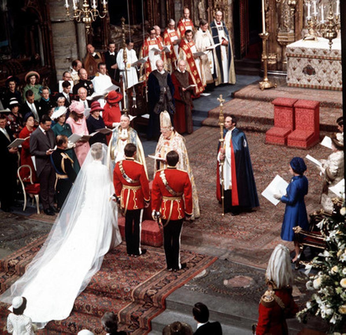 Casament de la princesa Anna i Mark Philips, a l’abadia de Westminster, el 1973. Casament de la princesa Anna i Mark Philips, a l’abadia de Westminster, el 1973.