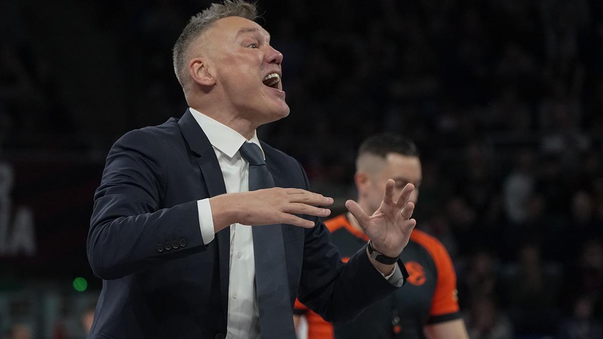 Jasikevicius, entrenador del Fenerbahce, eufórico tras vencer al Olympiacos