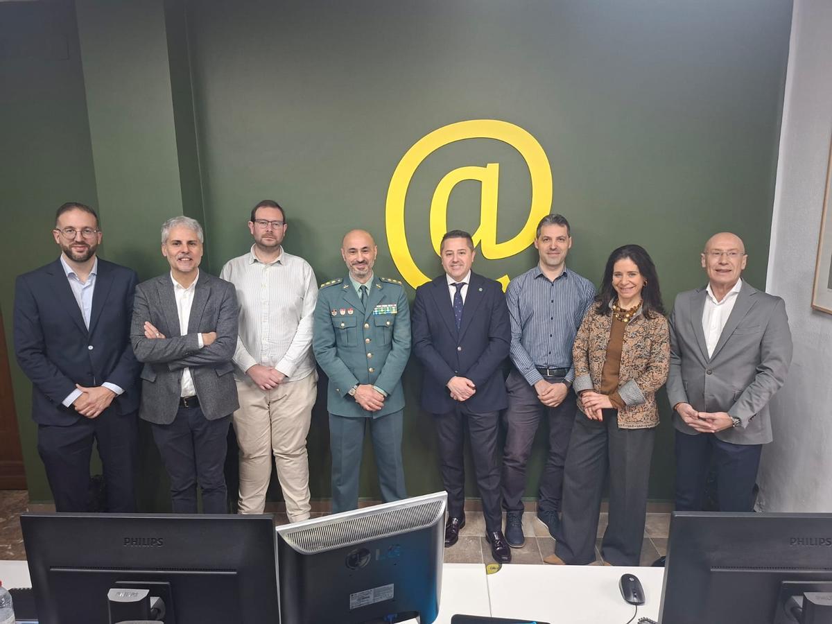 El equipo @ en la presentación de la jornada