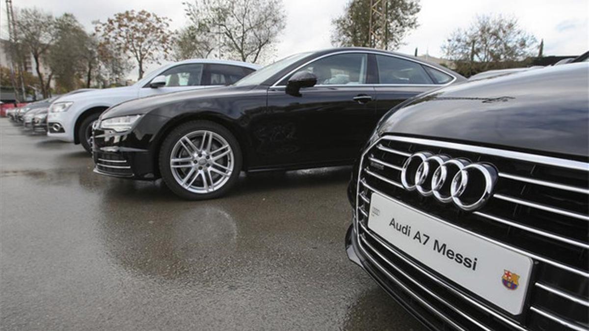 Los jugadores del Barça estrenaron coche