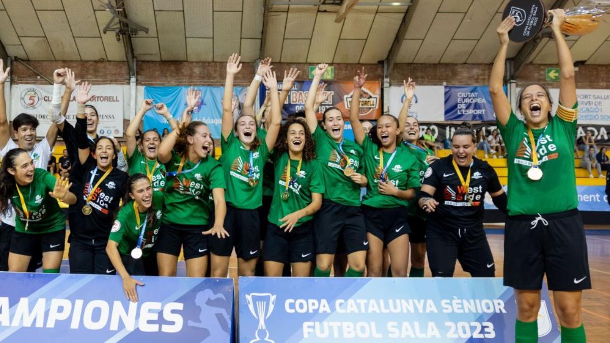 L'AE Les Corts UBAE fa història i guanya la primera Copa Catalunya sènior femenina
