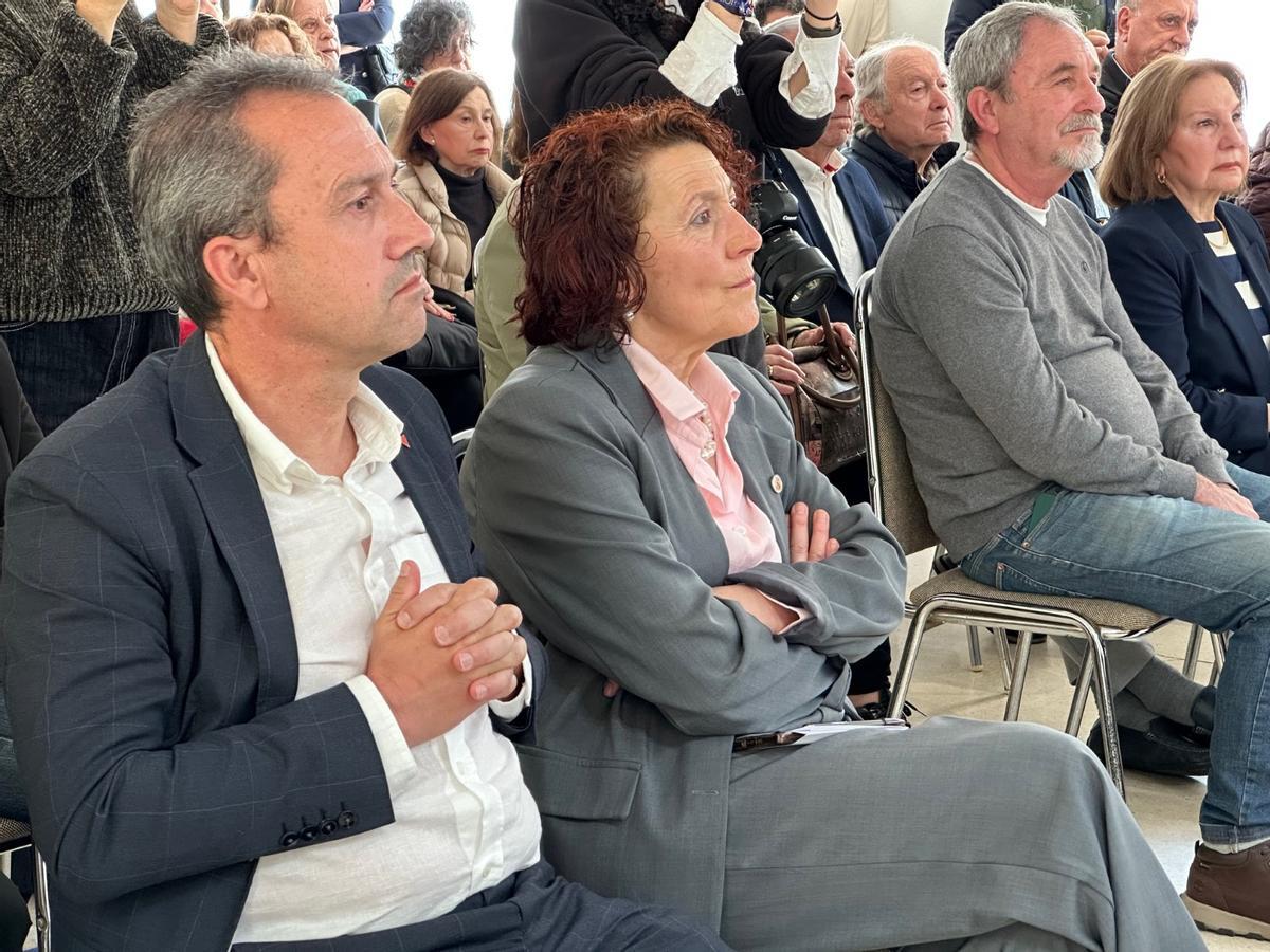 En imágenes: entrega solemne de los restos de las personas enterradas en una fosa común en La Caridad