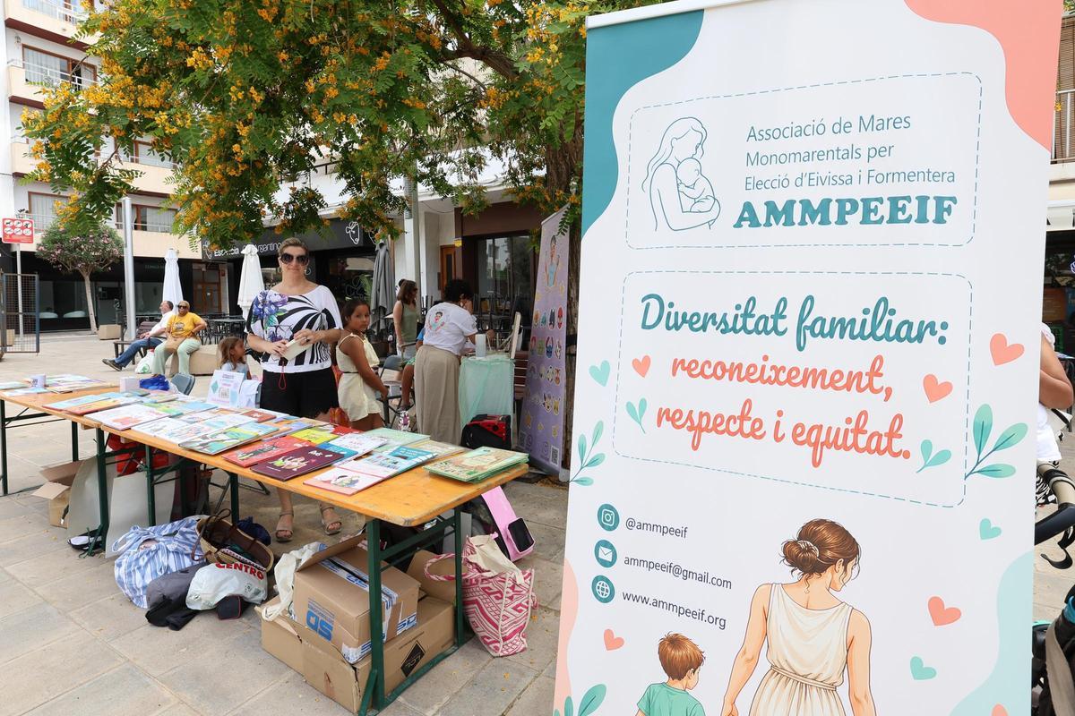 Galería: Cuentacuentos, yoga y pintacaras para celebrar el Día de las Familias en Santa Eulària