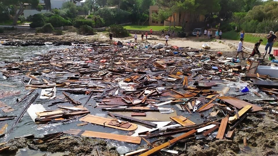 La última noche del 'Celestia', el velero que el temporal hizo trizas en Portopetro