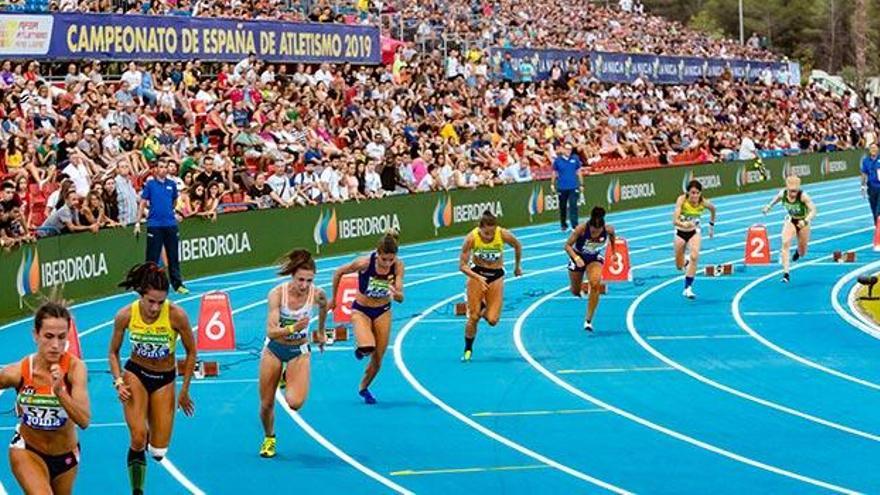 Un instante de una de las pruebas que se disputaron este fin de semana en el Estadi Olímpic Camilo Cano.