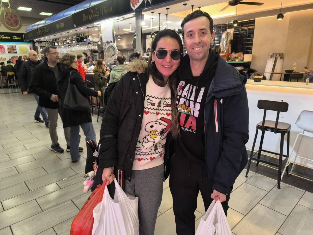 Alberto y Guillermina, en el Mercat de l'Olivar