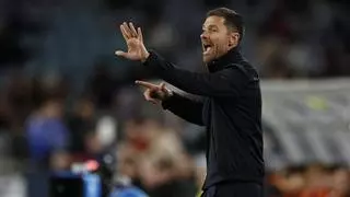 Xabi Alonso lidera la renovación del Chelsea con 400 millones invertidos