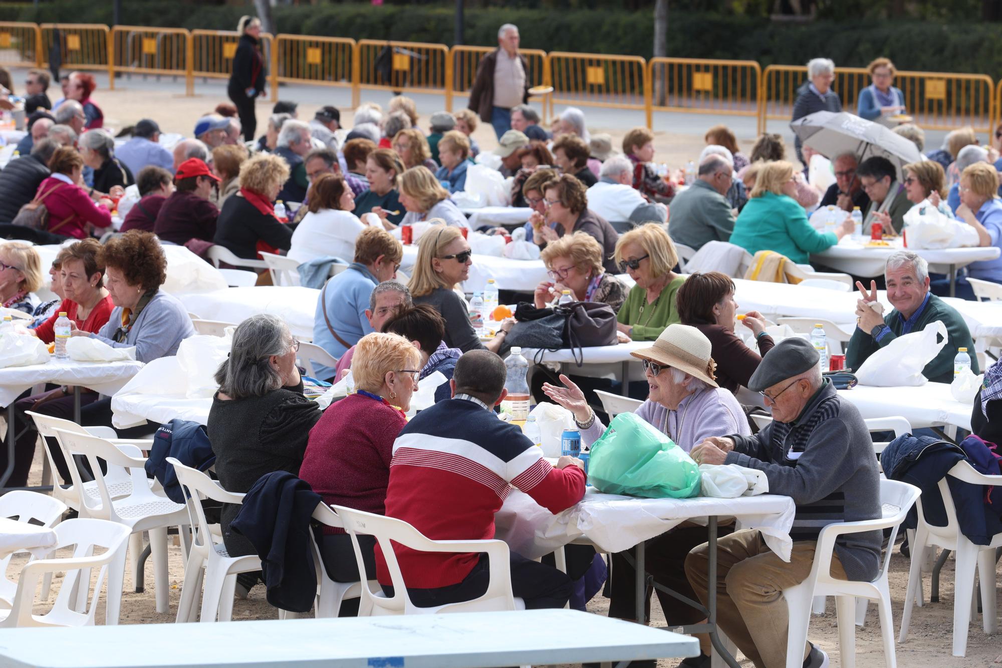 Paellas organizadas por la concejalía de atención a personas mayores del Ayuntamiento de València