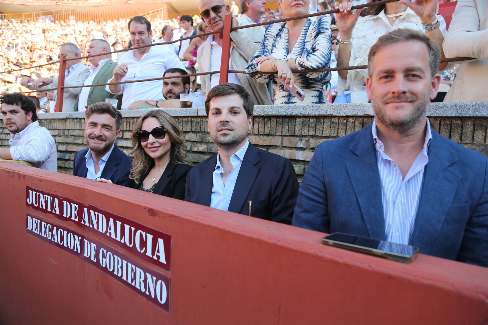 Román toma la alternativa y la puerta grande se abre para Roca Rey y Ortega