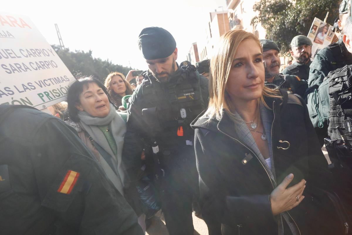 La exconsellera de Interior, Salomé Pradas, en el juzgado de Catarroja