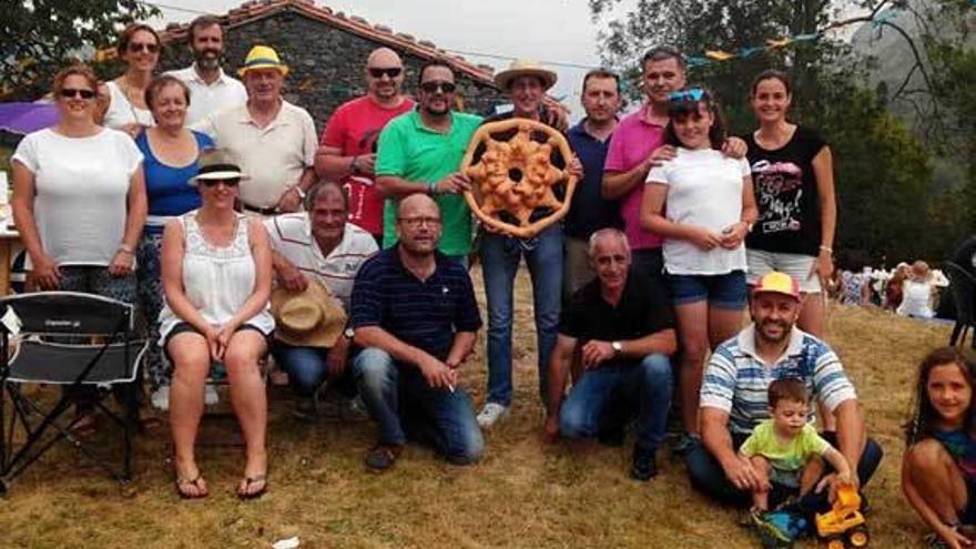 Campaña informativa de Cáritas en Cangas de Onís