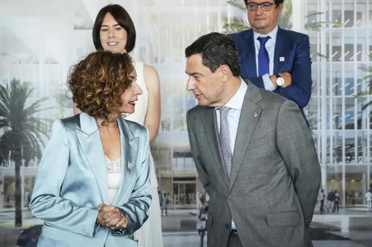 Juanma Moreno y María Jesús Montero