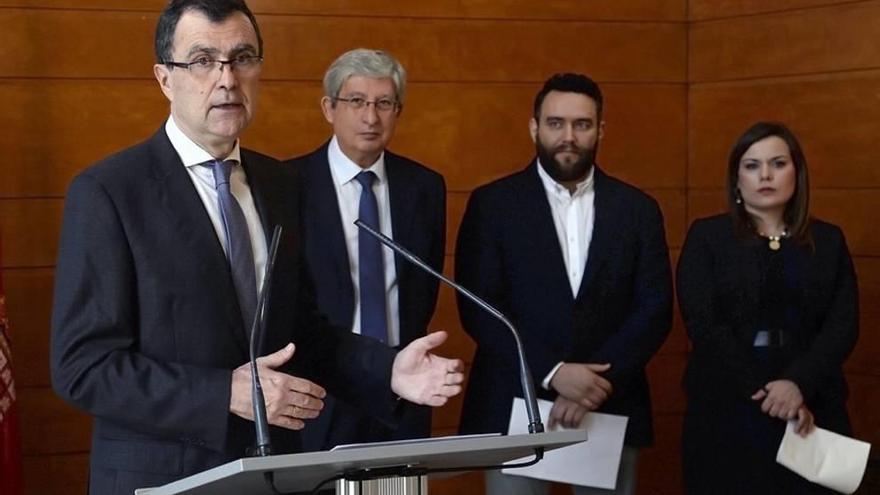 Presentación de la campaña ayer en el edificio Moneo de Murcia.