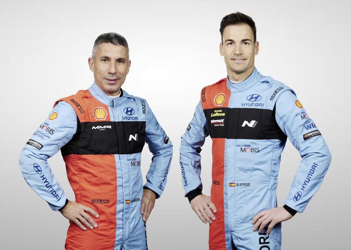 Imagen de archivo de Dani Sordo (derecha) y Cándido Carrera (izquierda)
