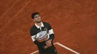 Alcaraz obra el mayor milagro del deporte para alzar su quinto Grand Slam
