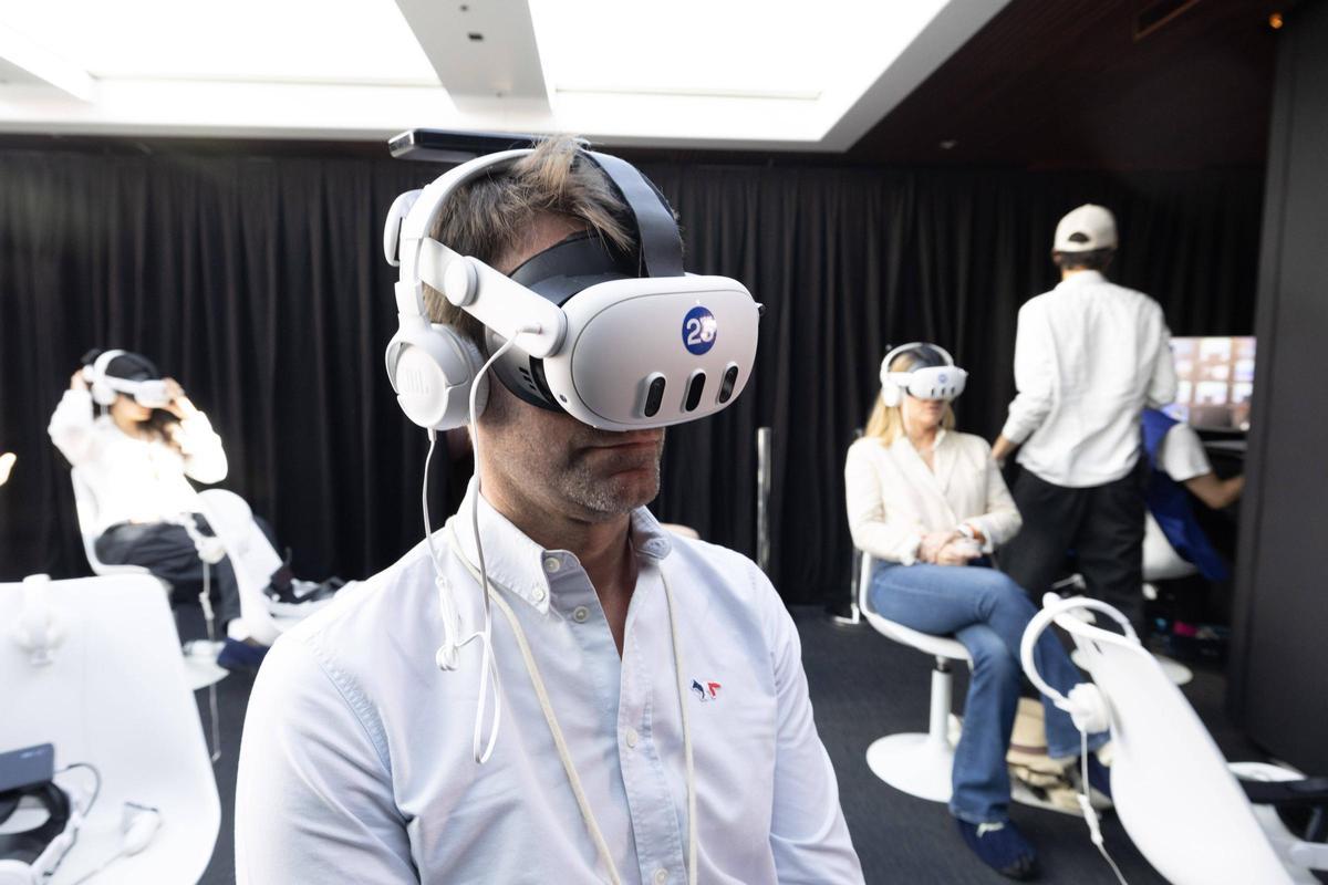 Experiencia de realidad virtual en el barco-museo Art Explora Festival.