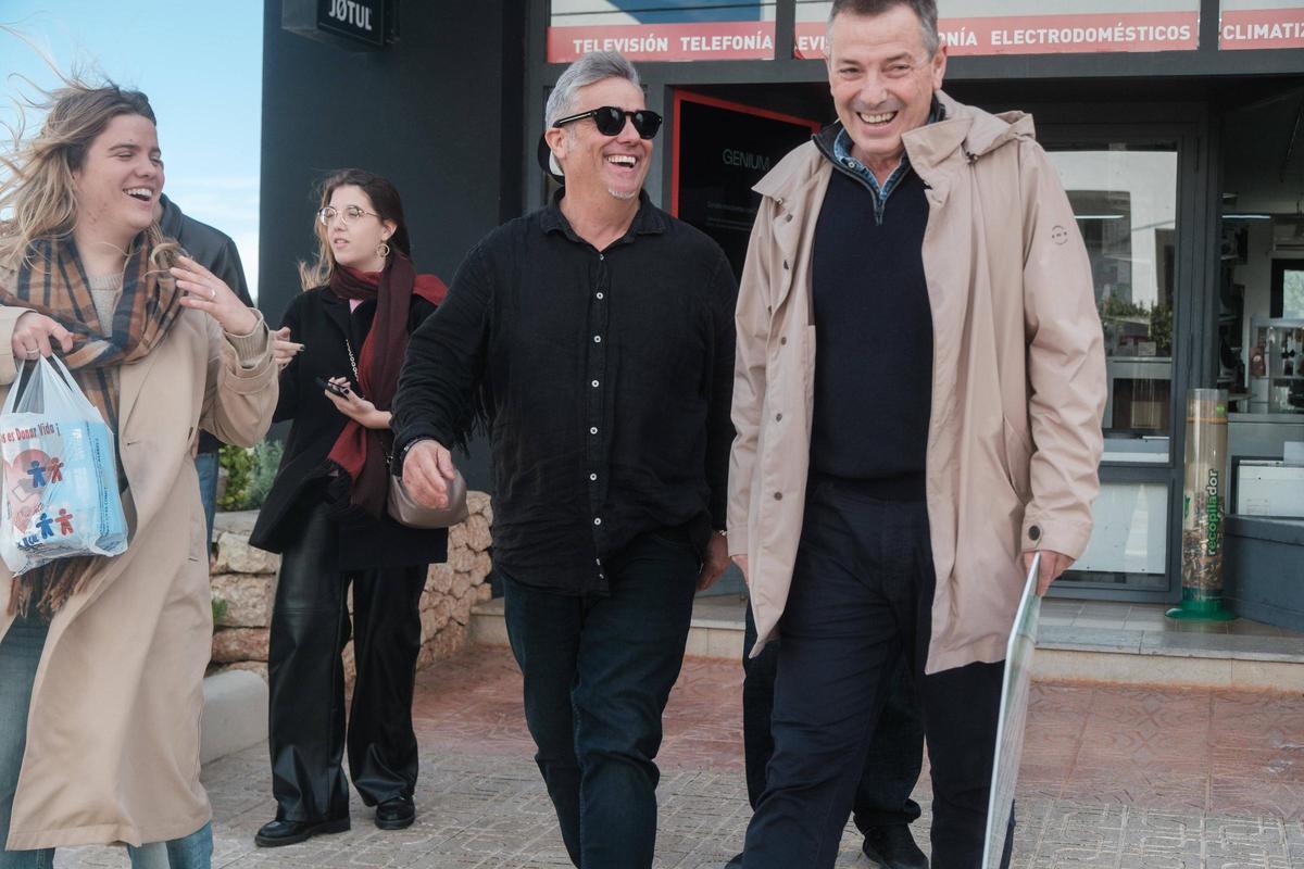 Todas las fotos de la jornada de compras de la campaña de Navidad de PIMEEF