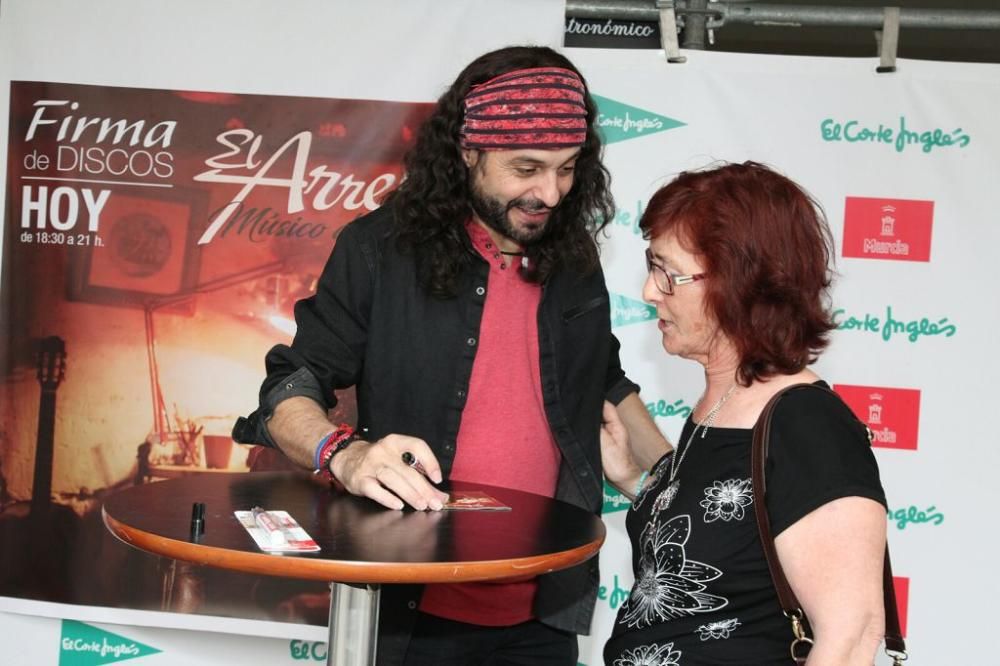 Firma de discos de El Arrebato en El Corte Inglés de Murcia