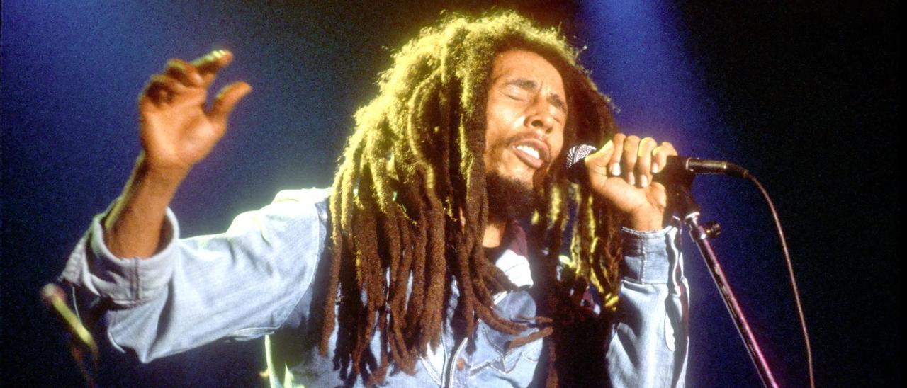 Bob Marley, durante un concierto.