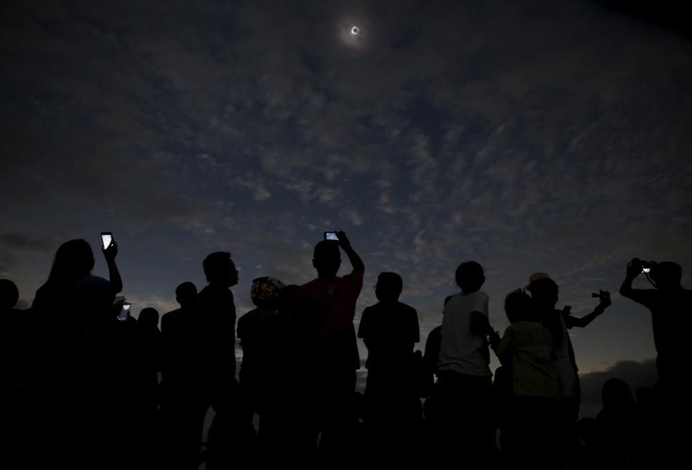 Las mejores imágenes del eclipse de Sol