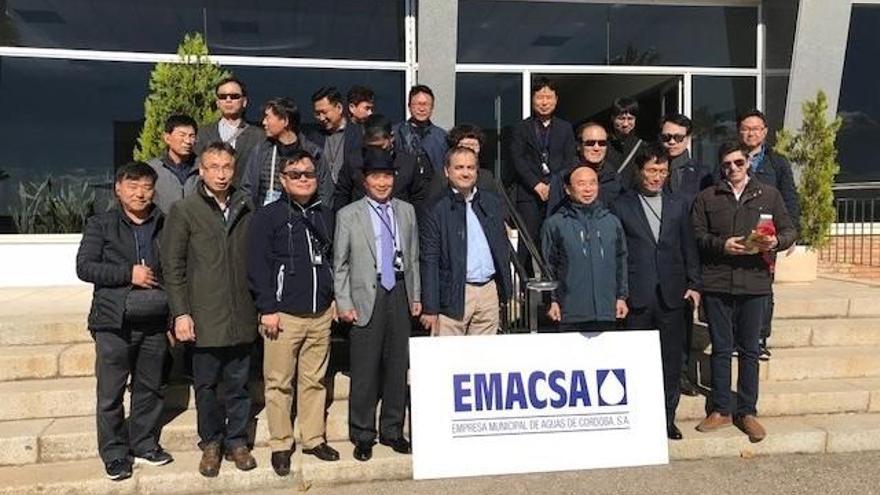 Profesionales del agua de Corea del Sur muestran su interés por el modelo de gestión de Emacsa