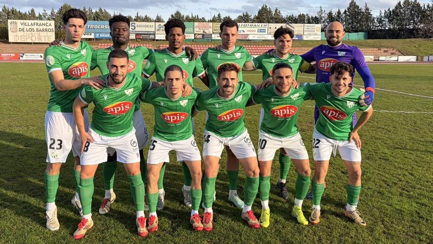 Once inicial del Santa Amalia que se impuso en Villafranca por 1-2.