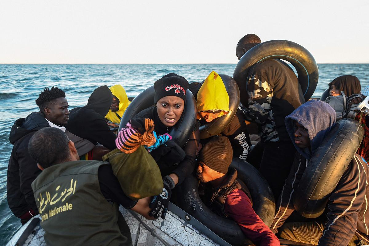 Rescate de migrantes subsaharianos frente a las costas de Sfax (Túnez)