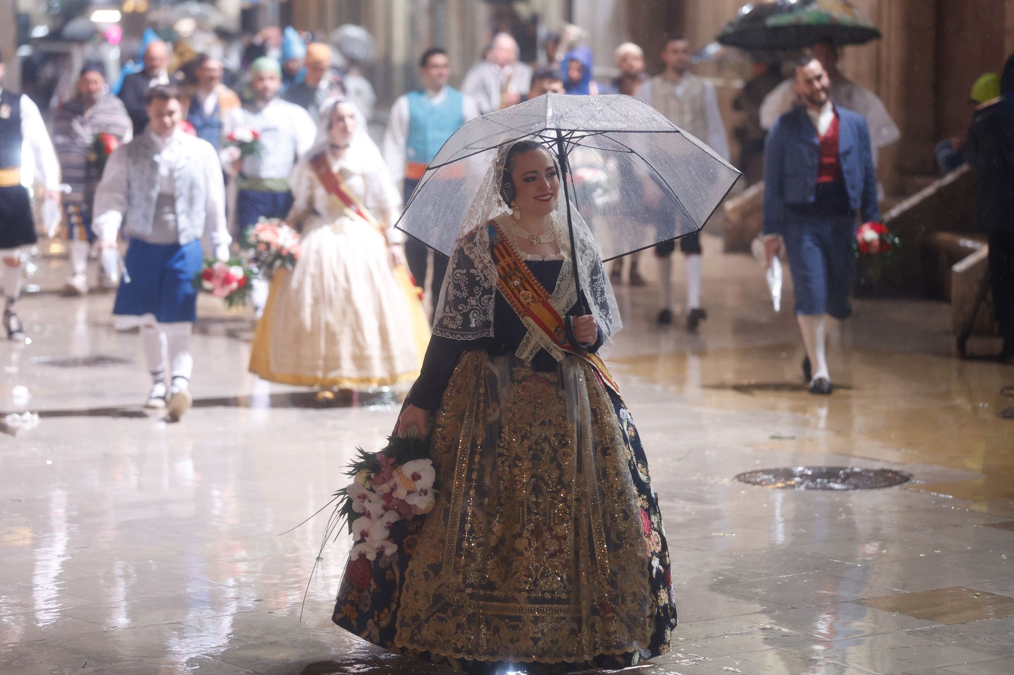Falleras Mayores en la Ofrenda 2025. Día 18 (2/3)