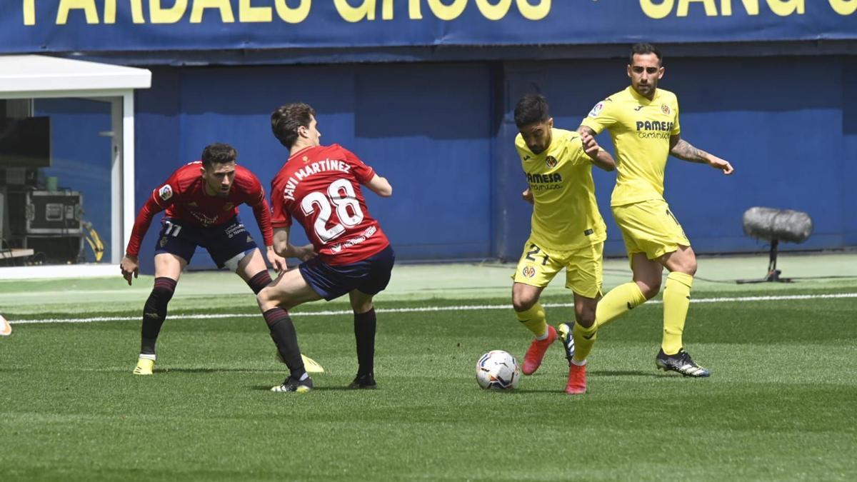 Jaume Costa y Paco Alcácer, dos de las novedades del Villarreal ante Osasuna.