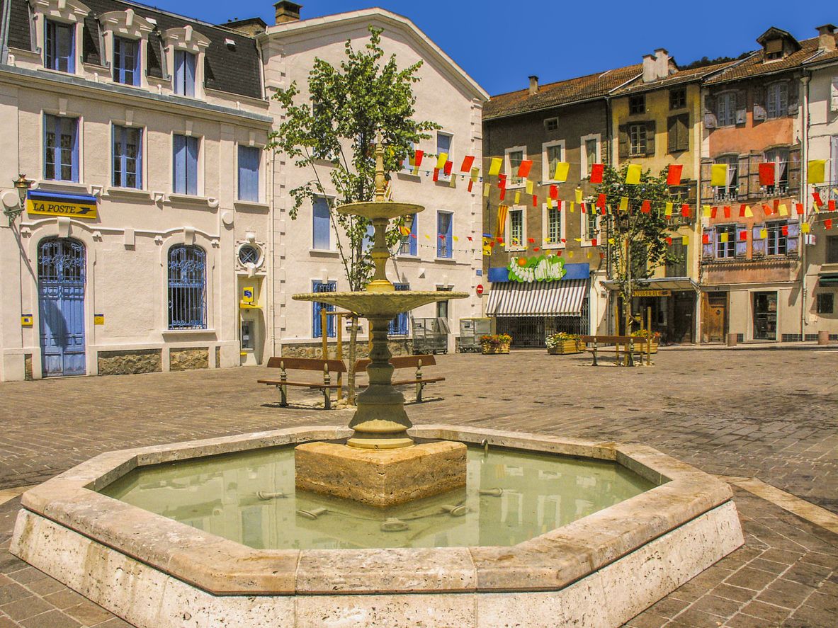Así es la conocida como "ciudad balneario" en Francia
