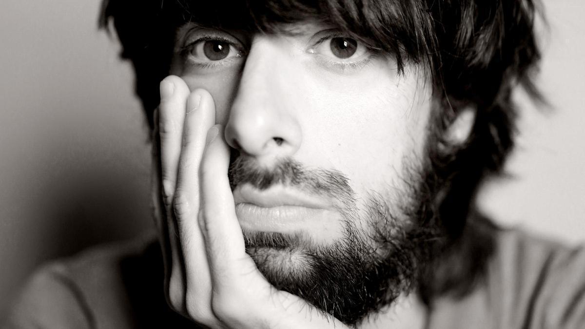 El escritor David Uclés, autor de 'La península de las casas vacías'