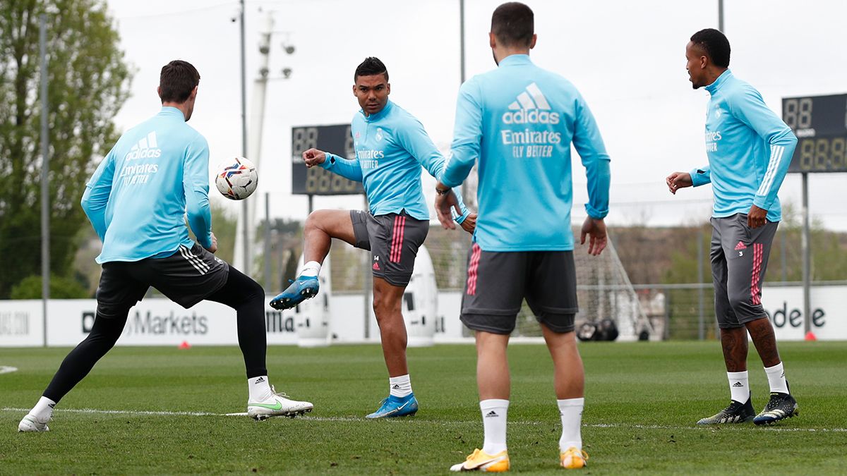 Courtois, Casemiro, Hazard y Militao, en el entrenamiento del Madrid de este viernes.
