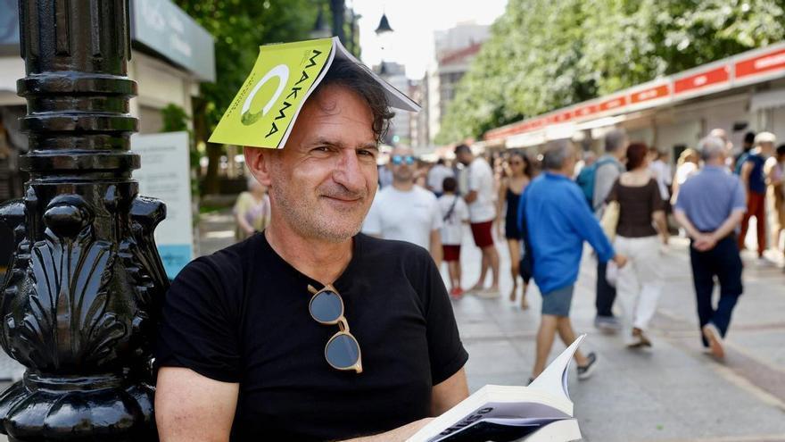 Jaime Priede, director literario de la Feria del Libro de Gijón: "Buscaremos cauces de colaboración para traer más autores internacionales"