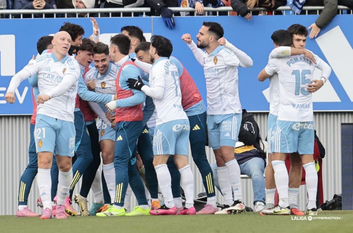 Los jugadores del Real Zaragoza celebran uno de los goles del triunfo del pasado fin de semana en su estadio frente al Leganés.