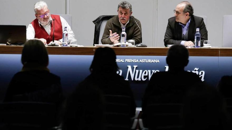 De izquierda a derecha, José Ángel García, Francisco Fernández y Miguel González Lastra.