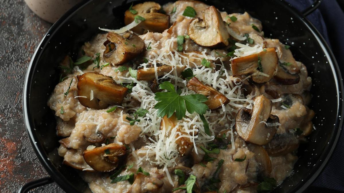 Risotto de champiñones.