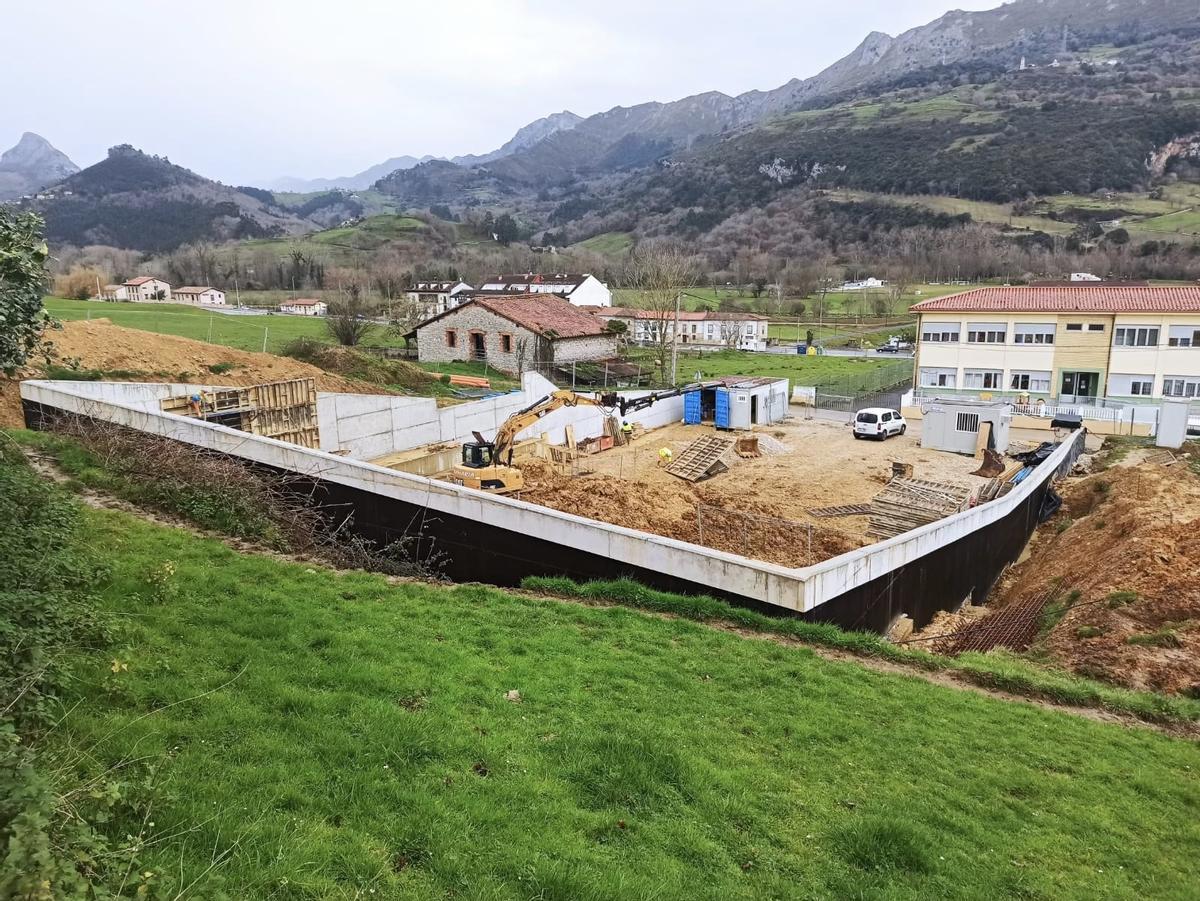 Obras de construcción de la unidad convivencial de Panes.