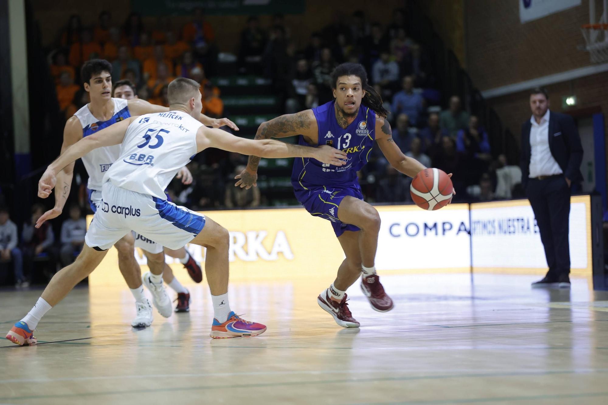 En imágenes: victoria del Alimerka Oviedo Baloncesto ante el Fuenlabrada (81-60)