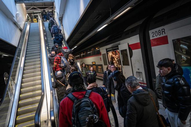 El Govern asegura que Rodalies ha recuperado el 99% del servicio y descarta reinstaurar la gratuidad