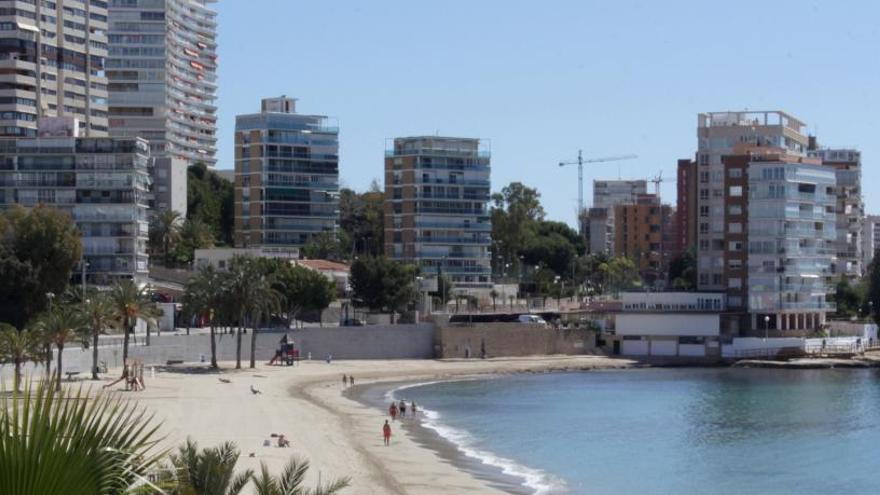 Playa de la Albufereta (Alicante), esta mañana